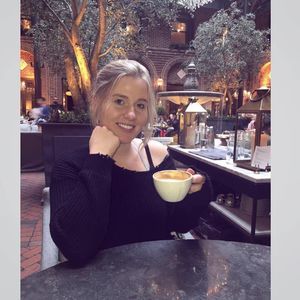 Meet your Posher, Amanda